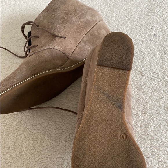 Bjorndal Brown Ankle Boots with Lace-Up Design - Picture 5 of 7